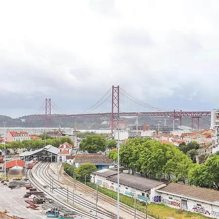 Vita Portucale ! Stylish Apartment Campo Ourique Lisbon Exterior photo