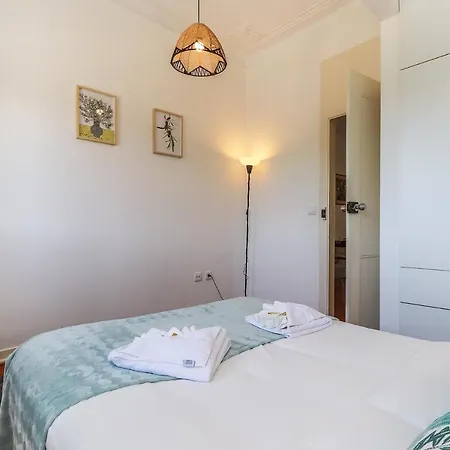 Vita Portucale ! Stylish Apartment Campo Ourique Lisbon Exterior photo